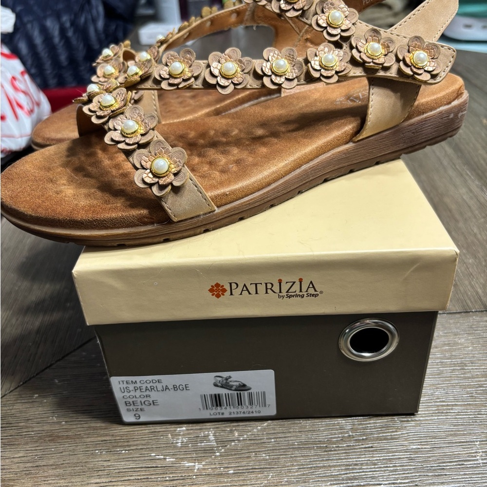 Beige Floral Pearl Embellished Women’s Sandals